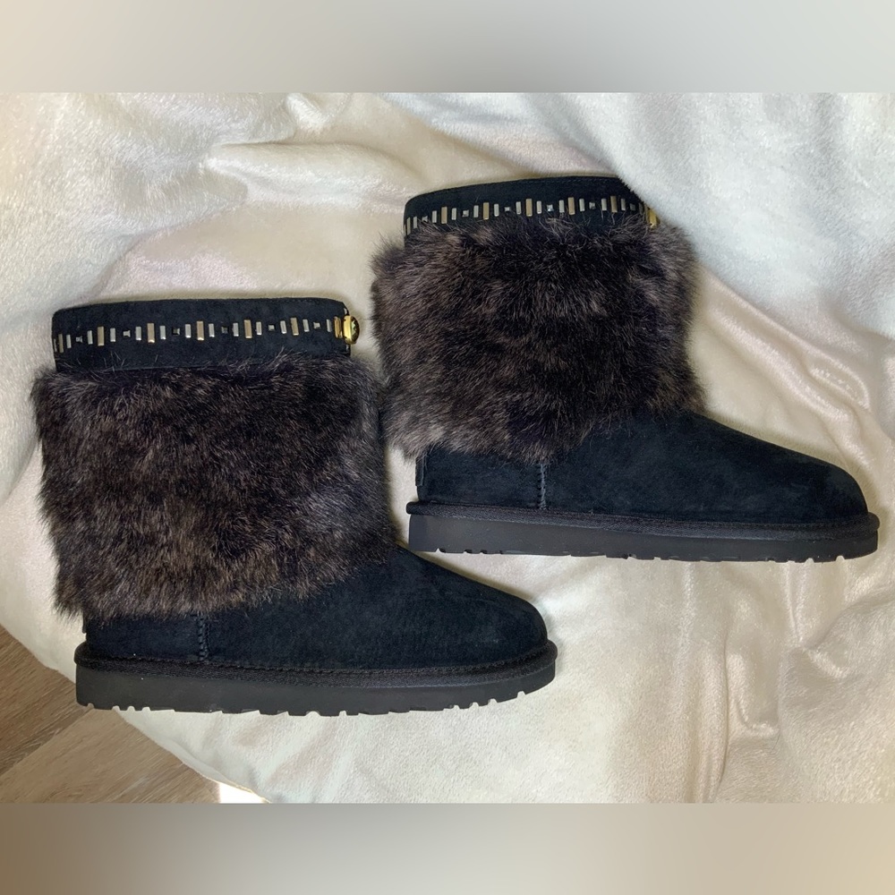 NEW UGG black suede boots with real lamb fur and rhinestones NWOT Women size 6 - Picture 5 of 10